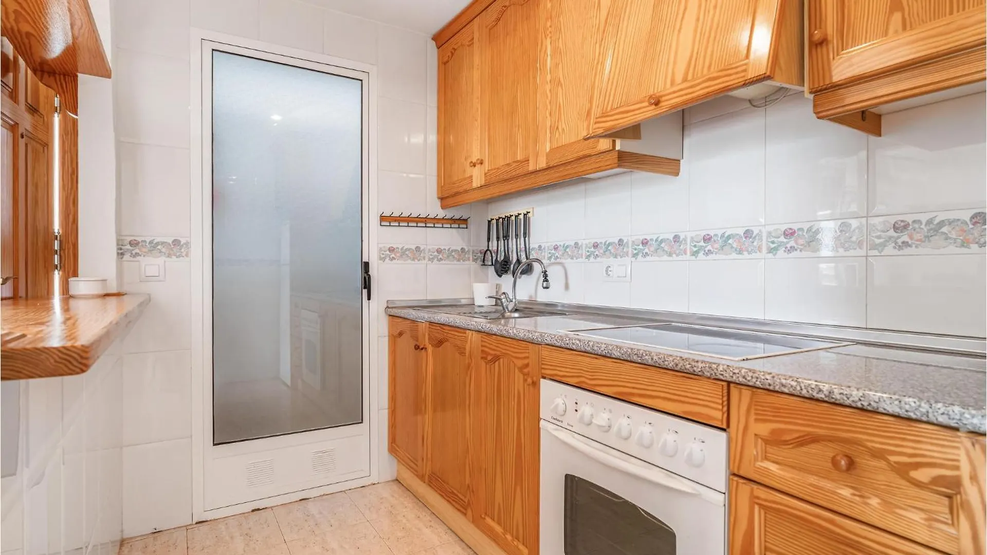 Amazing Apartment In Playas De Vera With Wifi